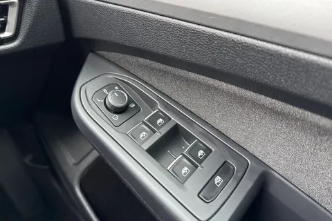 GF24KFA Volkswagen Golf 1.5 TSI Match 5dr | Rear Camera | Acc Thumbnail #26