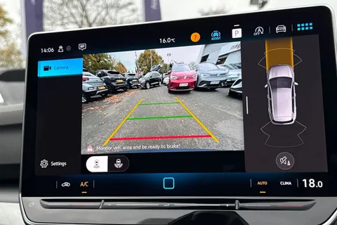 GF24KFA Volkswagen Golf 1.5 TSI Match 5dr | Rear Camera | Acc Thumbnail #32