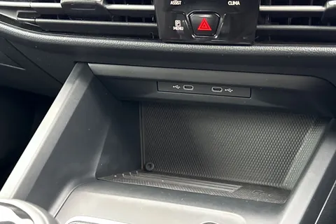 GF24KFA Volkswagen Golf 1.5 TSI Match 5dr | Rear Camera | Acc Thumbnail #36