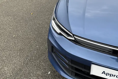 GF24KFA Volkswagen Golf 1.5 TSI Match 5dr | Rear Camera | Acc Thumbnail #41