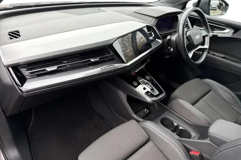 9 of 64 for Audi Q4 e-tron Q4 S line 40 e-tron 150,00 kW