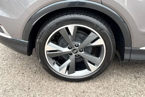 22 of 64 for Audi Q4 e-tron Q4 S line 40 e-tron 150,00 kW