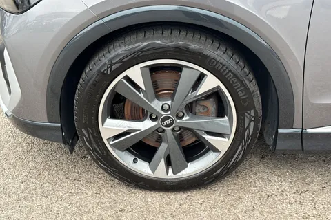 24 of 64 for Audi Q4 e-tron Q4 S line 40 e-tron 150,00 kW