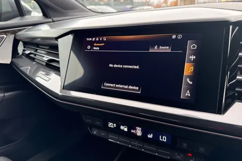 35 of 64 for Audi Q4 e-tron Q4 S line 40 e-tron 150,00 kW