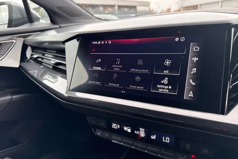 39 of 64 for Audi Q4 e-tron Q4 S line 40 e-tron 150,00 kW