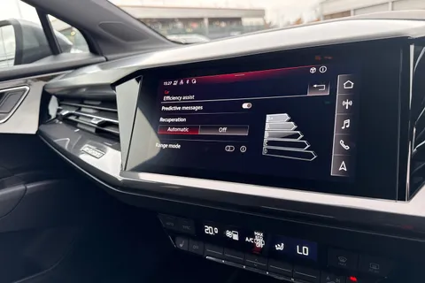 42 of 64 for Audi Q4 e-tron Q4 S line 40 e-tron 150,00 kW