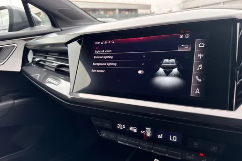 44 of 64 for Audi Q4 e-tron Q4 S line 40 e-tron 150,00 kW