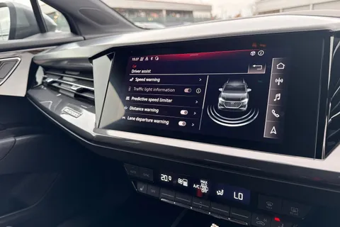 46 of 64 for Audi Q4 e-tron Q4 S line 40 e-tron 150,00 kW