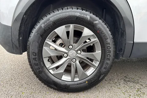 DA71WDG PEUGEOT 2008 1.2 PureTech Active Premium Euro 6 (s/s) 5dr Thumbnail #11