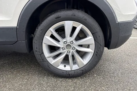 Volkswagen T-Cross 1.0 TSI Match Euro 6 (s/s) 5dr Thumbnail #11