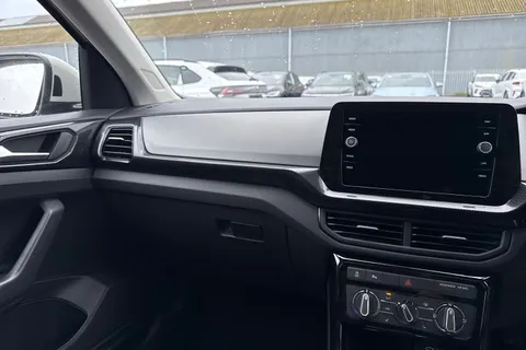 Volkswagen T-Cross 1.0 TSI Match Euro 6 (s/s) 5dr Thumbnail #20