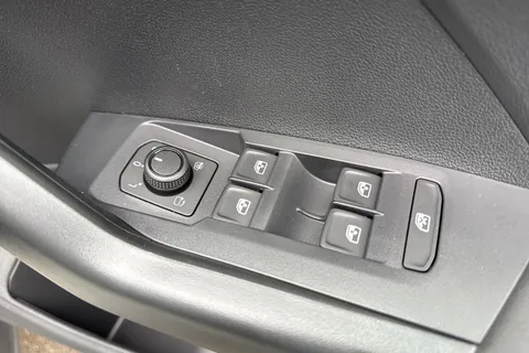 Volkswagen T-Cross 1.0 TSI Match Euro 6 (s/s) 5dr Thumbnail #21