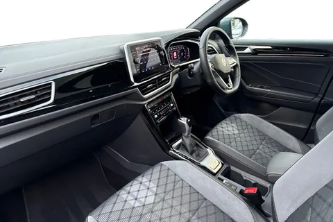 DF23YDG Volkswagen T-Roc 1.5 TSI R-Line 5dr DSG | Panoramic Sunroof | Heated Seats Thumbnail #16