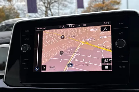 DF23YDG Volkswagen T-Roc 1.5 TSI R-Line 5dr DSG | Panoramic Sunroof | Heated Seats Thumbnail #18