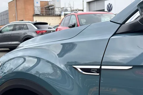 DF23YDG Volkswagen T-Roc 1.5 TSI R-Line 5dr DSG | Panoramic Sunroof | Heated Seats Thumbnail #41