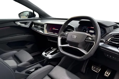 8 of 66 for Audi Q4 e-tron Q4 Black Edition 45 e-tron 210,00 kW