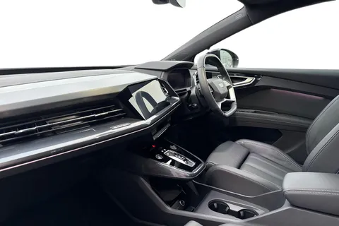 9 of 66 for Audi Q4 e-tron Q4 Black Edition 45 e-tron 210,00 kW