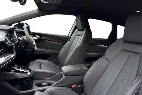 11 of 66 for Audi Q4 e-tron Q4 Black Edition 45 e-tron 210,00 kW