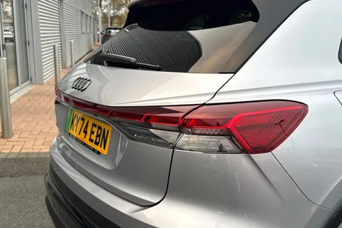 16 of 66 for Audi Q4 e-tron Q4 Black Edition 45 e-tron 210,00 kW