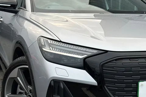 17 of 66 for Audi Q4 e-tron Q4 Black Edition 45 e-tron 210,00 kW