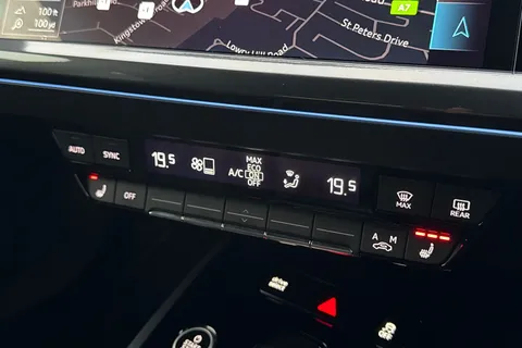 19 of 66 for Audi Q4 e-tron Q4 Black Edition 45 e-tron 210,00 kW