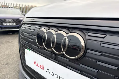 25 of 66 for Audi Q4 e-tron Q4 Black Edition 45 e-tron 210,00 kW