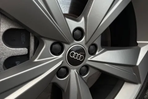 26 of 66 for Audi Q4 e-tron Q4 Black Edition 45 e-tron 210,00 kW