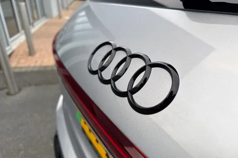 33 of 66 for Audi Q4 e-tron Q4 Black Edition 45 e-tron 210,00 kW