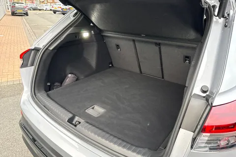 36 of 66 for Audi Q4 e-tron Q4 Black Edition 45 e-tron 210,00 kW