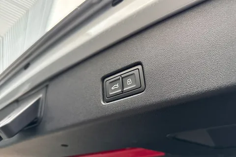 37 of 66 for Audi Q4 e-tron Q4 Black Edition 45 e-tron 210,00 kW