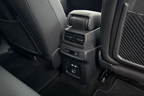 42 of 66 for Audi Q4 e-tron Q4 Black Edition 45 e-tron 210,00 kW