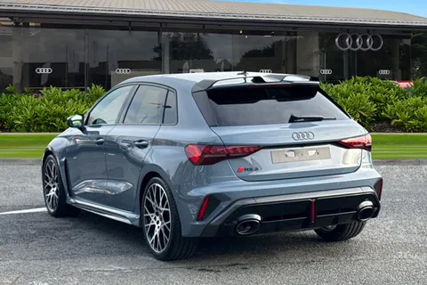  Audi RS 3 2.5 TFSI Carbon Vorsprung Sportback S Tronic quattro Euro 6 (s/s) 5dr Thumbnail #3