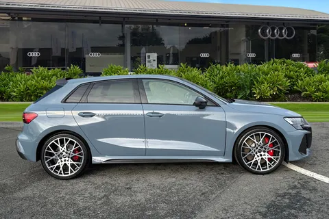  Audi RS 3 2.5 TFSI Carbon Vorsprung Sportback S Tronic quattro Euro 6 (s/s) 5dr Thumbnail #4