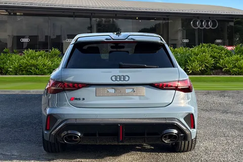  Audi RS 3 2.5 TFSI Carbon Vorsprung Sportback S Tronic quattro Euro 6 (s/s) 5dr Thumbnail #5