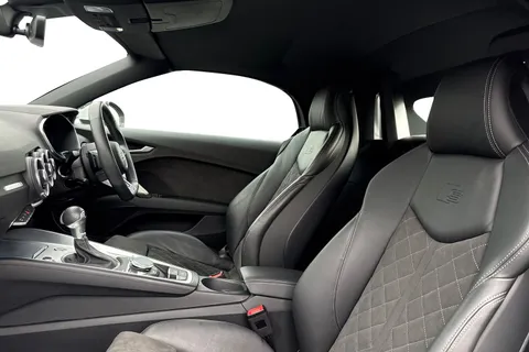 11 of 66 for Audi TT S line 40 TFSI 197 PS S tronic