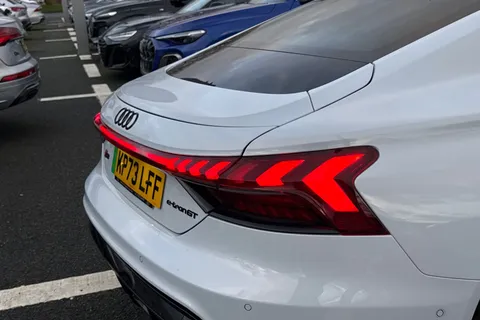 KP73LFF Audi RS e-tron GT 440,00 kW Thumbnail #9