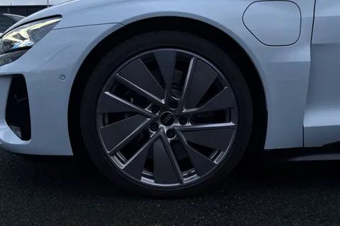 KP73LFF Audi RS e-tron GT 440,00 kW Thumbnail #11