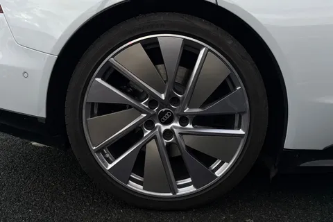 KP73LFF Audi RS e-tron GT 440,00 kW Thumbnail #14