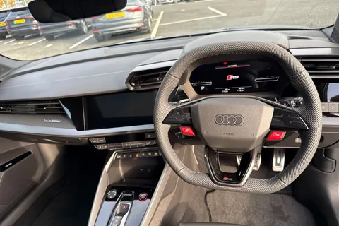  Audi RS 3 2.5 TFSI Carbon Vorsprung Sportback S Tronic quattro Euro 6 (s/s) 5dr Thumbnail #18