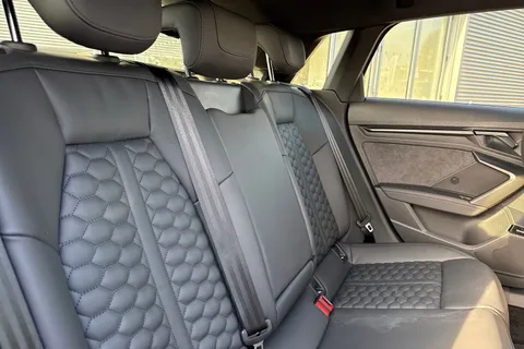  Audi RS 3 2.5 TFSI Carbon Vorsprung Sportback S Tronic quattro Euro 6 (s/s) 5dr Thumbnail #19