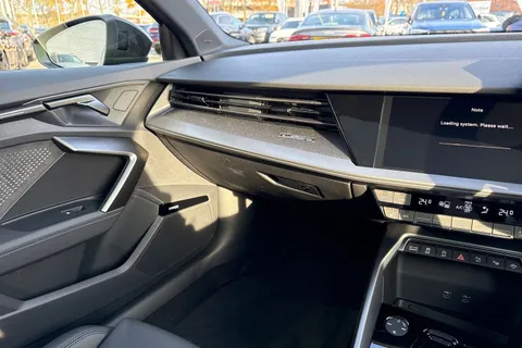  Audi RS 3 2.5 TFSI Carbon Vorsprung Sportback S Tronic quattro Euro 6 (s/s) 5dr Thumbnail #20