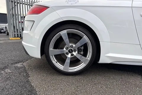 24 of 66 for Audi TT S line 40 TFSI 197 PS S tronic