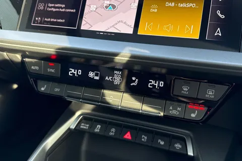  Audi RS 3 2.5 TFSI Carbon Vorsprung Sportback S Tronic quattro Euro 6 (s/s) 5dr Thumbnail #22