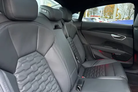 KP73LFF Audi RS e-tron GT 440,00 kW Thumbnail #20