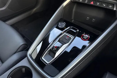  Audi RS 3 2.5 TFSI Carbon Vorsprung Sportback S Tronic quattro Euro 6 (s/s) 5dr Thumbnail #23