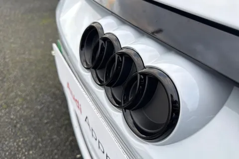 KP73LFF Audi RS e-tron GT 440,00 kW Thumbnail #26