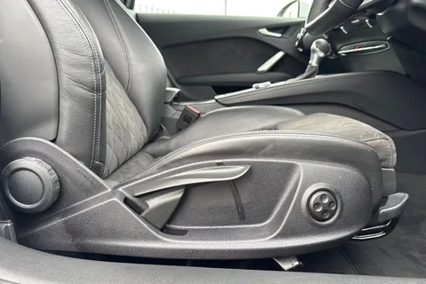 39 of 66 for Audi TT S line 40 TFSI 197 PS S tronic