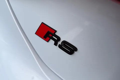 KP73LFF Audi RS e-tron GT 440,00 kW Thumbnail #34