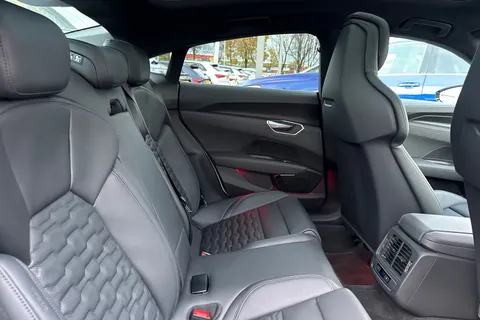 KP73LFF Audi RS e-tron GT 440,00 kW Thumbnail #39