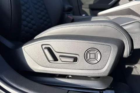  Audi RS 3 2.5 TFSI Carbon Vorsprung Sportback S Tronic quattro Euro 6 (s/s) 5dr Thumbnail #44